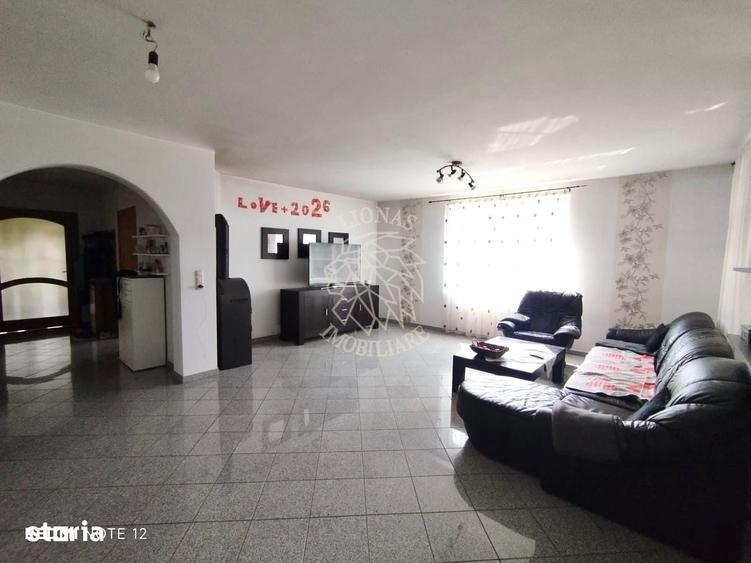 Casă cu 6 camere cu Teren 1400 Mp în Șieu