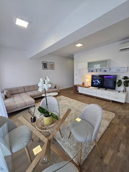 Apartament cu 2 camere decomandat, mobilat în Pipera