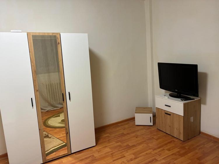 Garsonieră decomandată, mobilată în Pantelimon
