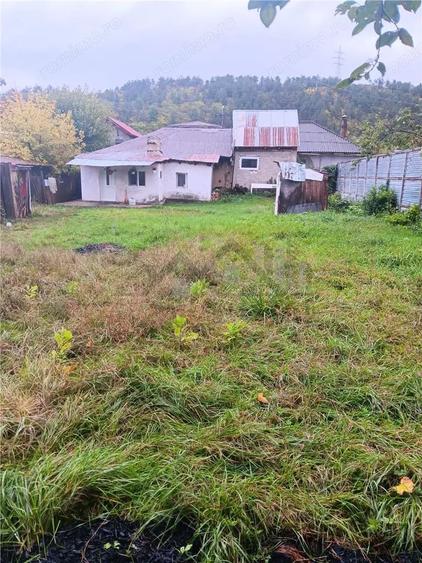 Casă cu Teren 700 Mp în Filiași