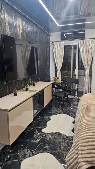 Garsonieră decomandată în Central