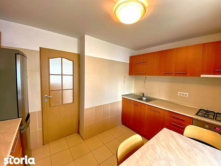 Apartament cu 3 camere decomandat în Rahova