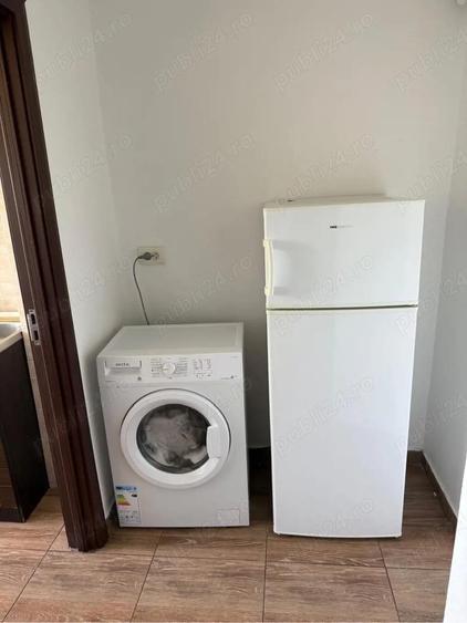 Garsonieră decomandată în Mioriței