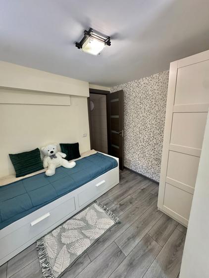 Apartament cu 2 camere decomandat în Peninsula