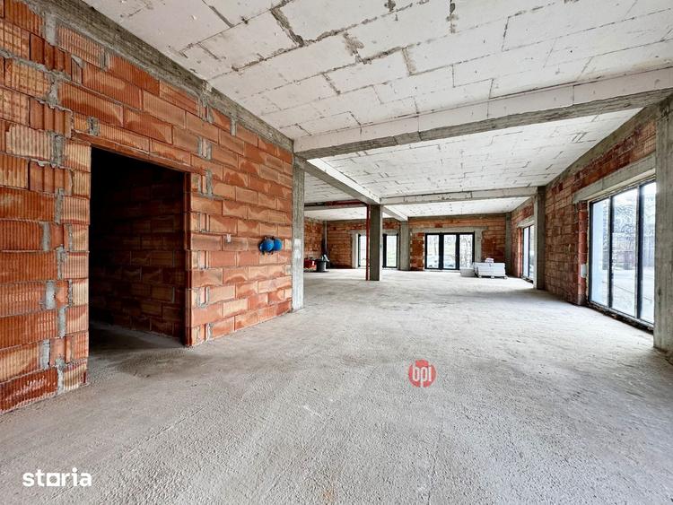 Spațiu comercial, de 365 mp, în Fălticeni