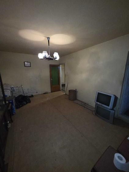 Apartament cu 3 camere decomandat în Colentina
