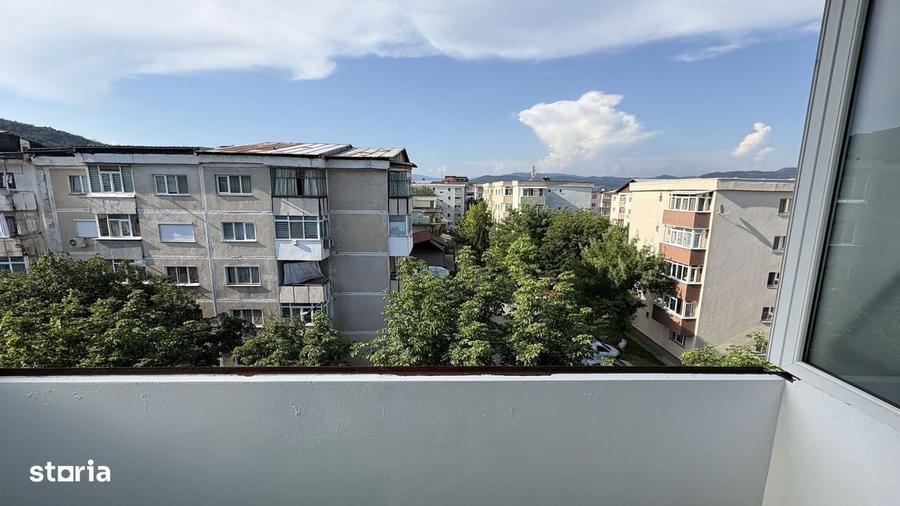 Apartament cu 3 camere decomandat în Nord