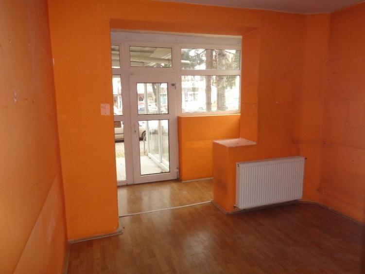 Spațiu comercial, de 70 mp, în Central