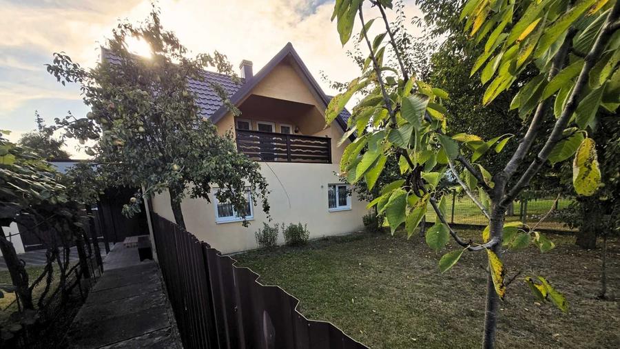 Casă cu 4 camere în Falcău