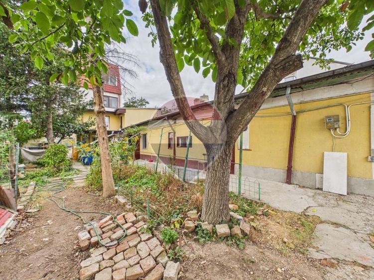 Casă individuală cu 4 camere cu Teren 309.5 Mp în Bd. Laminorului