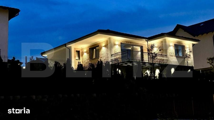Casă cu 4 camere cu Teren 500 Mp în Corunca