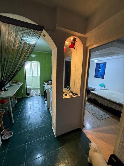 Apartament cu 2 camere decomandat, mobilat în Central