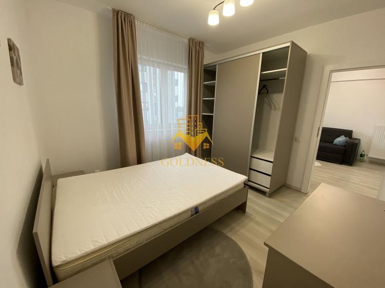 Apartament cu 3 camere semidecomandat, mobilat în Calea Turzii