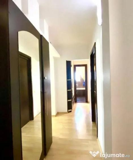 Apartament cu 4 camere decomandat în Rădăuți