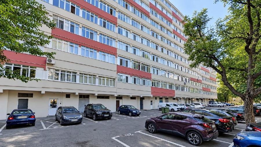 Apartament cu 3 camere decomandat în P-ța Reșița