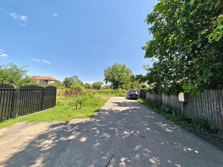 Teren agricol intravilan de 1031 mp, în Ghermănești