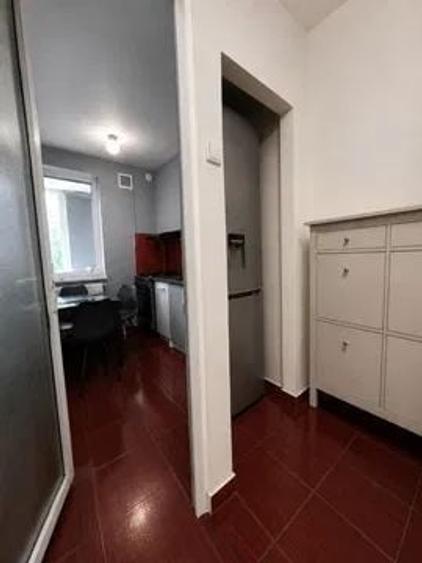 Apartament cu 2 camere semidecomandat, mobilat în Gara de Nord
