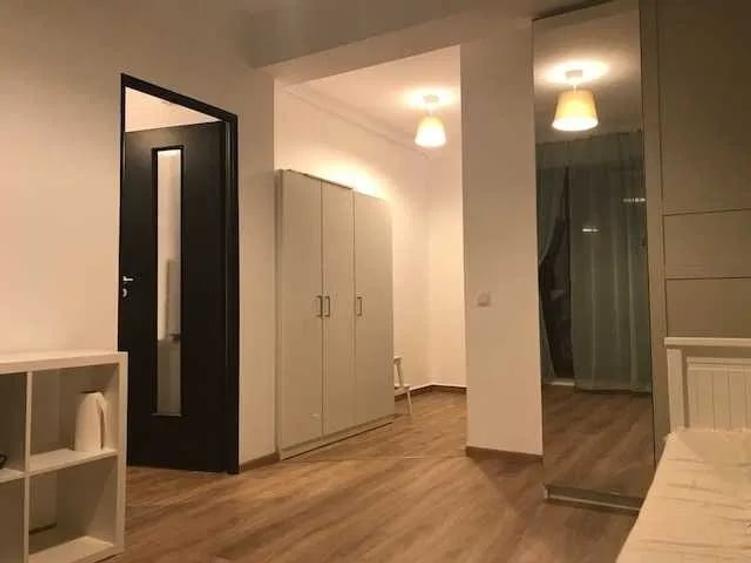 Apartament cu 2 camere semidecomandat, mobilat în Chitila