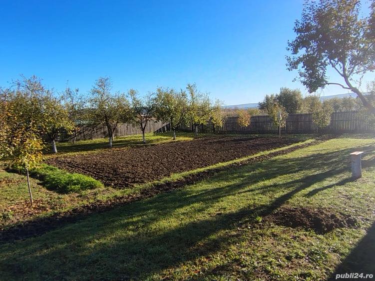 Casă cu 4 camere cu Teren 1500 Mp în Purcăreni (Micești)