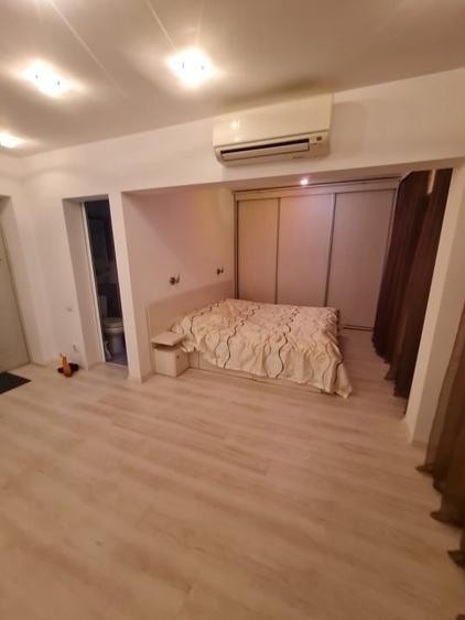 Apartament cu 2 camere semidecomandat în Centru Civic
