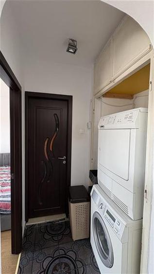 Apartament cu 4 camere semidecomandat, mobilat în Mărăști