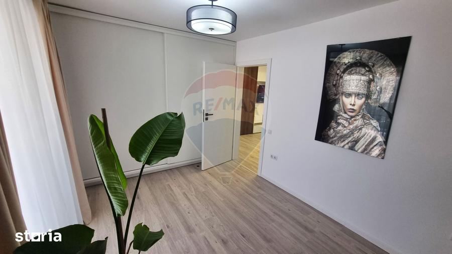 Apartament cu 3 camere decomandat în Valea Roșie