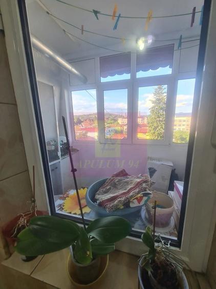 Apartament cu 3 camere decomandat în Câmpina