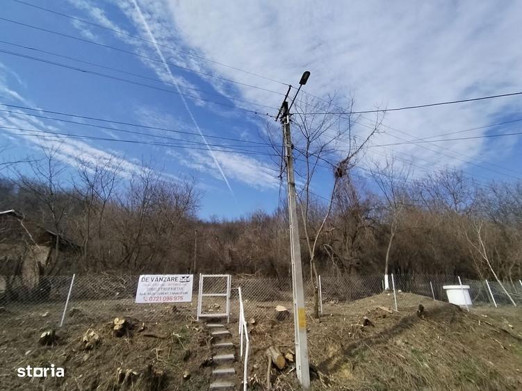 Teren de 5100 mp, în Răzvad