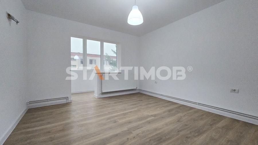 Apartament cu 3 camere decomandat, mobilat în Vlahuță