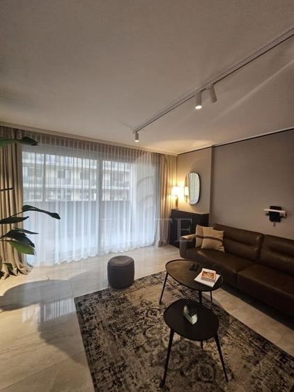Apartament cu 2 camere semidecomandat în Mărăști