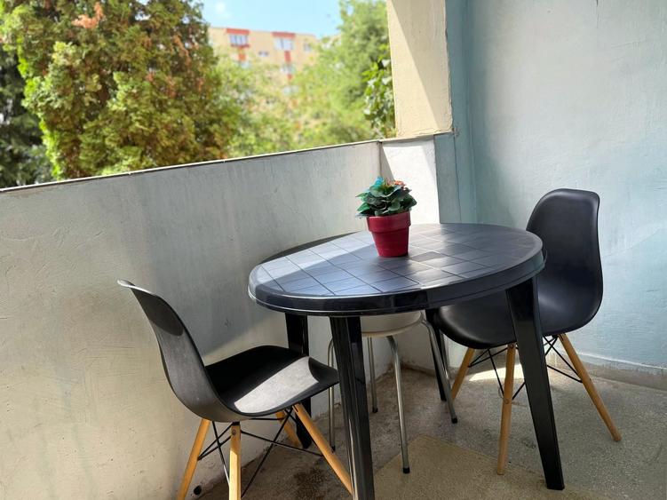 Apartament cu 2 camere decomandat în Zorilor
