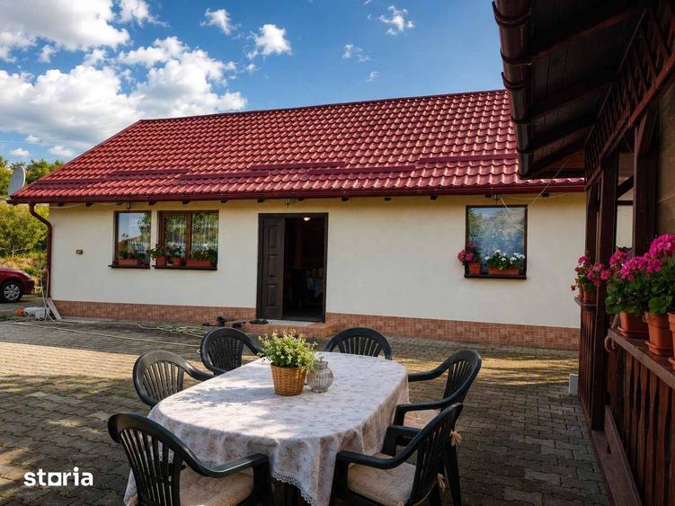 De vanzare | Casa de vacan?a cu teren de 4.453 mp | Cojocna - 12