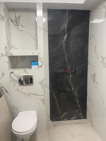 Apartament cu 3 camere decomandat în Florești