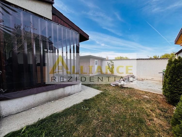 Casă individuală cu 4 camere cu Canalizare în Berceni