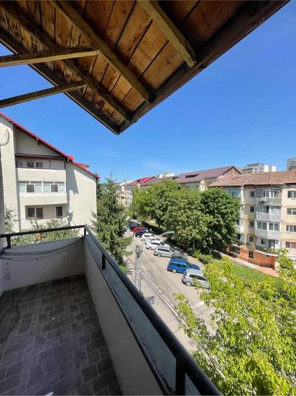 Apartament cu 3 camere decomandat în Ultracentral