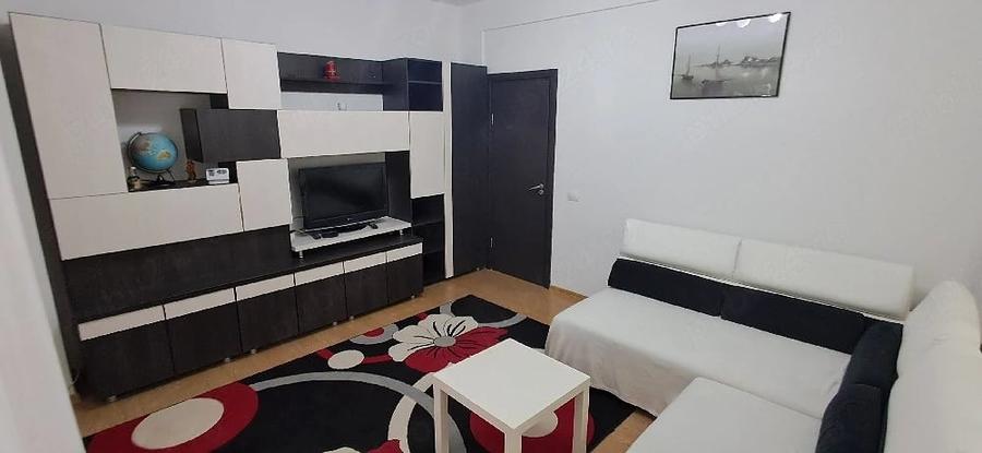 Apartament cu 2 camere decomandat în Roșu