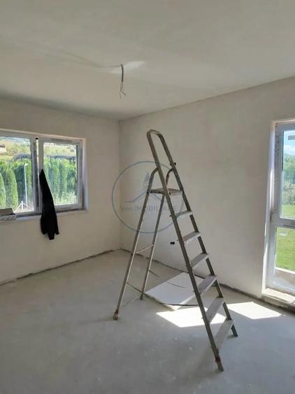 Casă cu 4 camere cu Teren 350 Mp în Central