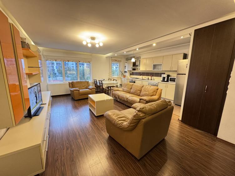 Apartament cu 4 camere decomandat, mobilat în Bună Ziua