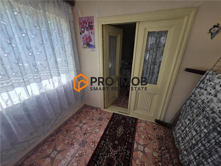 Casă individuală cu 3 camere cu Canalizare în Topliceni