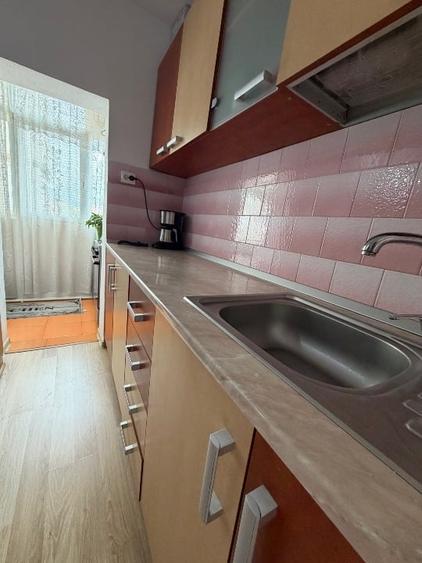 Apartament cu 2 camere decomandat, mobilat în 9 Mai