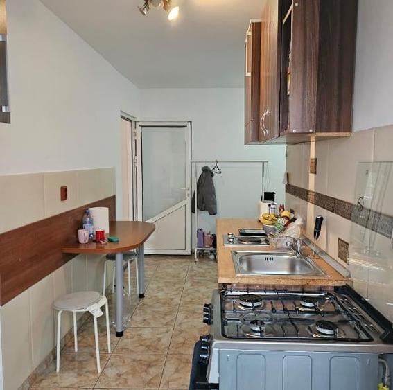 Apartament cu 2 camere decomandat în Județean