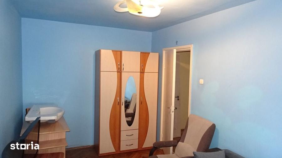 Apartament cu 2 camere semidecomandat în Gojdu