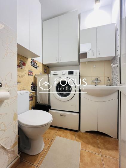 Apartament cu 4 camere decomandat, mobilat în Tei