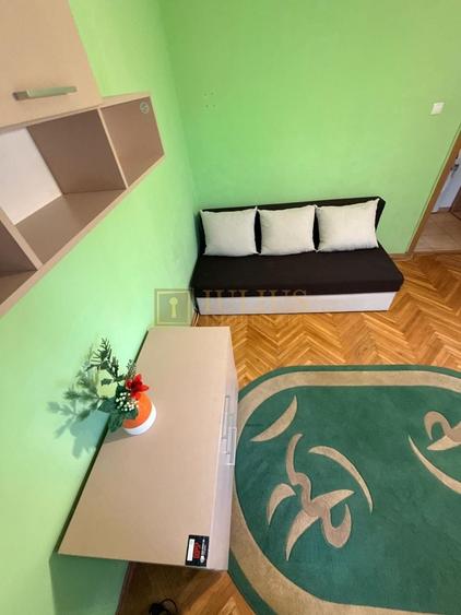 Apartament cu 3 camere decomandat, mobilat în Torontalului