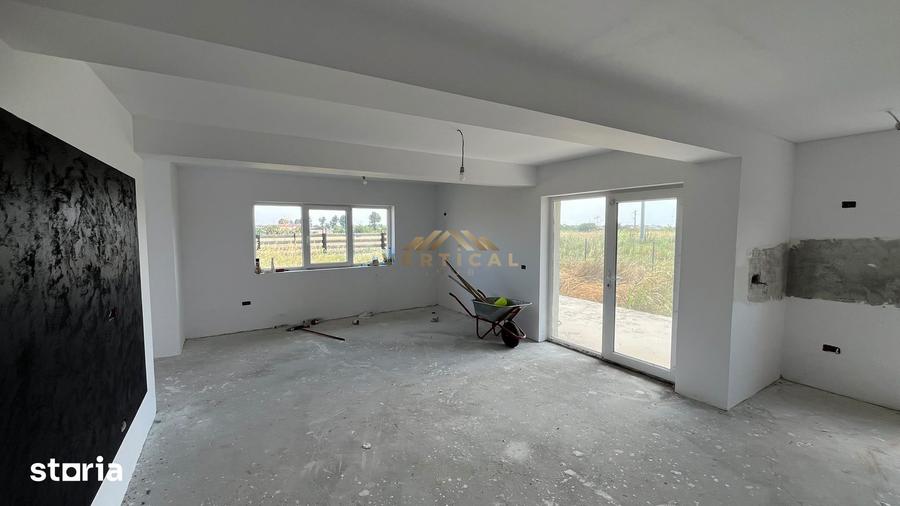 Casă cu 3 camere cu Teren 383 Mp în Giulești