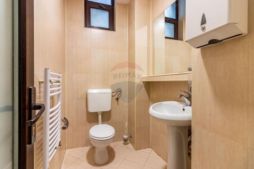 Spațiu comercial, de 132.69000244141 mp, în Lacul Tei
