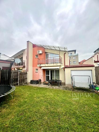 Duplex cu 3 camere cu Canalizare în Bună Ziua