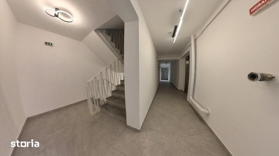 Apartament cu 3 camere decomandat în Străulești
