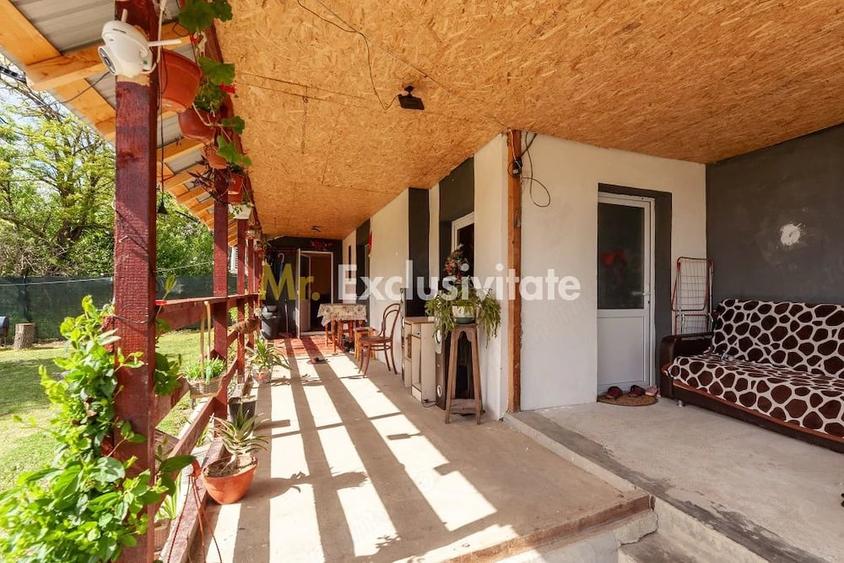 Casă cu 3 camere cu Teren 1034 Mp în Crintești
