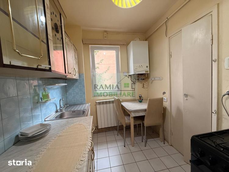 Apartament cu 2 camere semidecomandat în Centrul Istoric